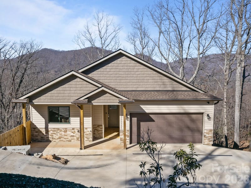 225 Aurora Ln, Tryon, NC 28782