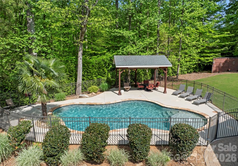 860 Arrow Point Ln, Davidson, NC 28036