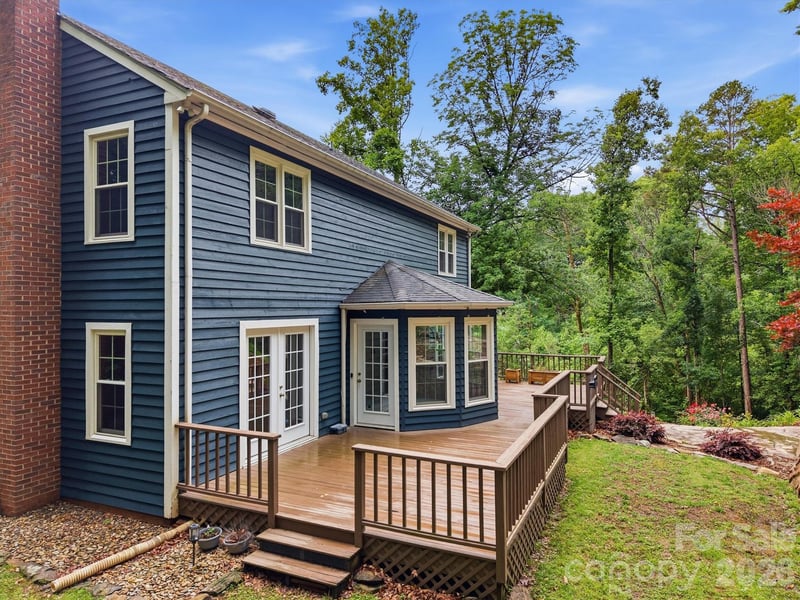 3132 Stoney Brook Dr, Lenoir, NC 28645