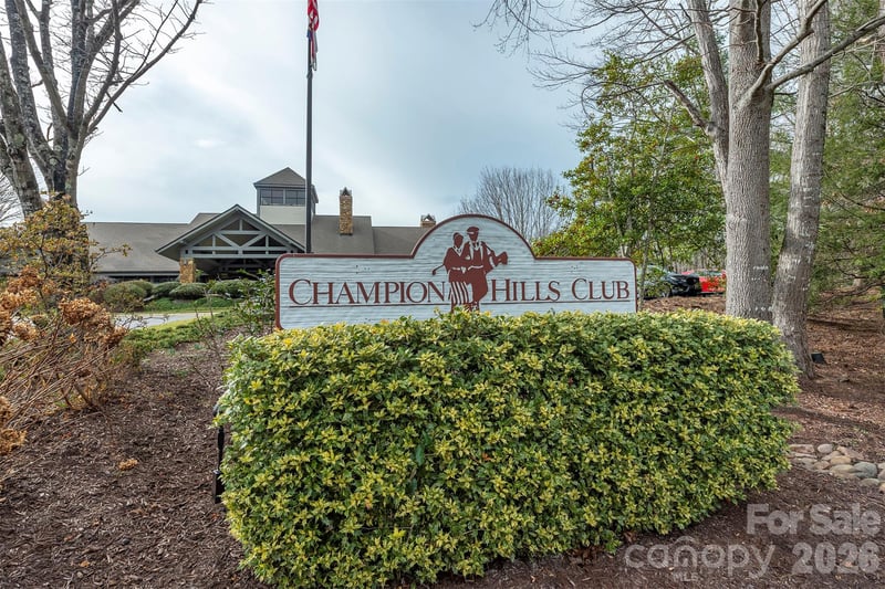 24 Falls Ln #391, Hendersonville, NC 28739