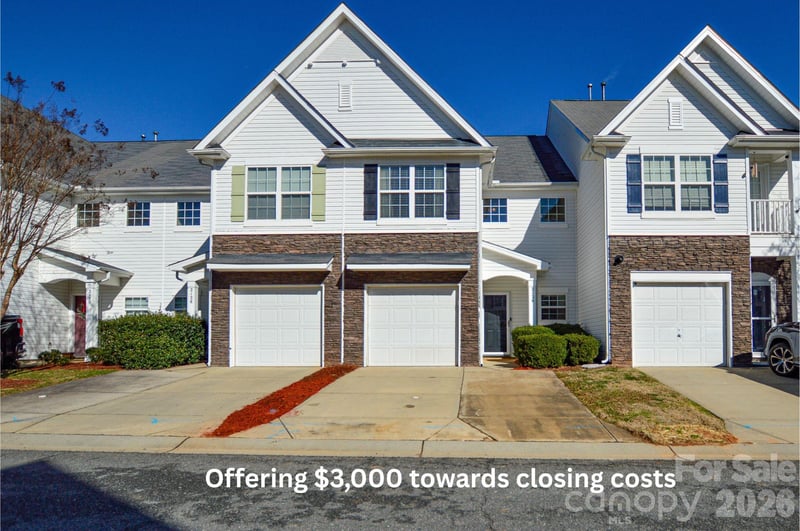 2126 Shady Pond Dr, Clover, SC 29710