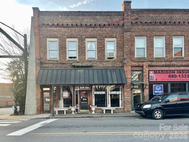 37 Main St, Mars Hill, NC 28754