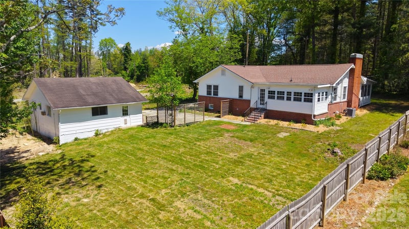 1627 Greenville Hw, Hendersonville, NC 28792