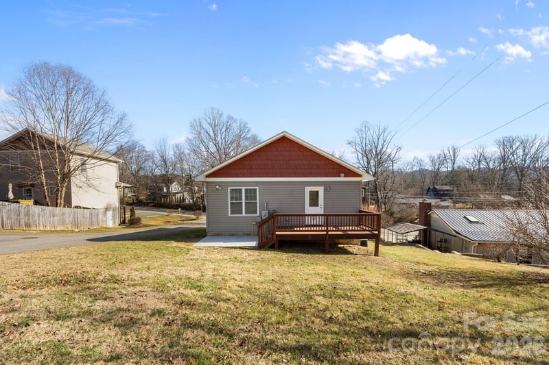 25 Byrd Rd, Black Mountain, NC 28711