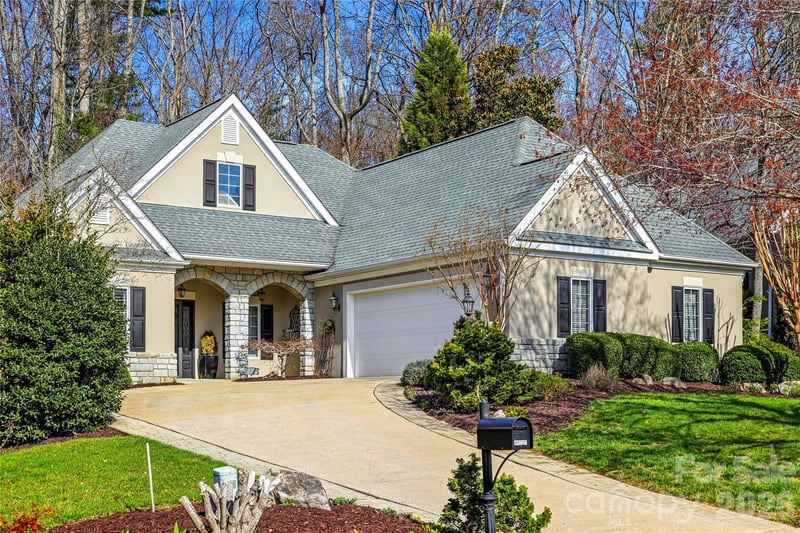 27 Clovelly Way, Asheville, NC 28803