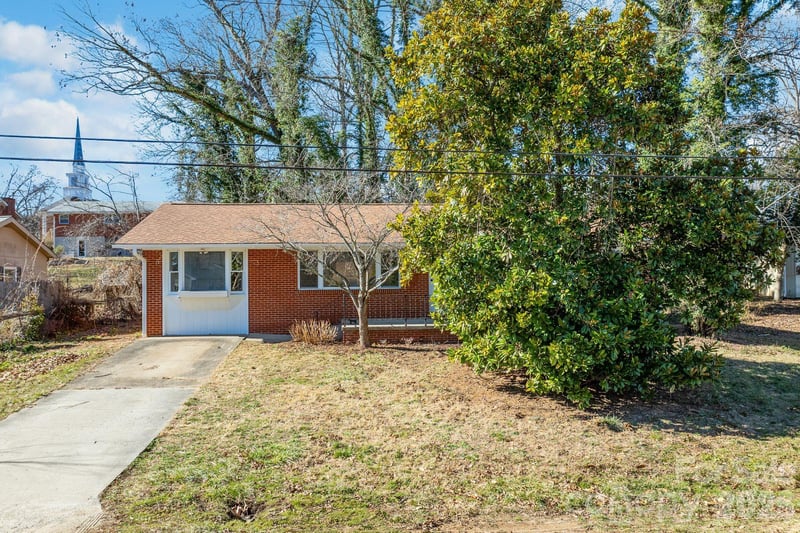 19 Browndale Rd, Asheville, NC 28805