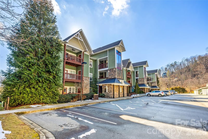 1000 Olde Eastwood Village Blvd #2A, Asheville, NC 28803