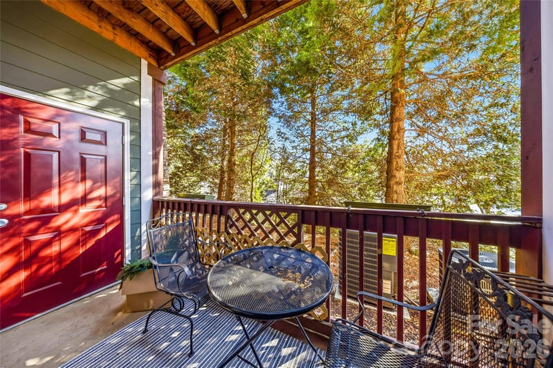 1000 Olde Eastwood Village Blvd #2A, Asheville, NC 28803