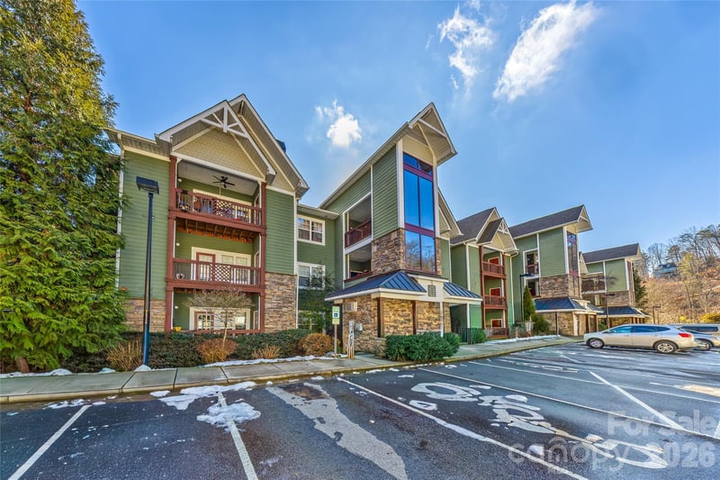 1000 Olde Eastwood Village Blvd #2A, Asheville, NC 28803