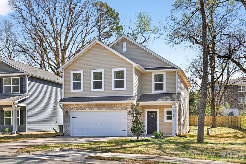 539 Dawn Cir, Charlotte, NC 28213