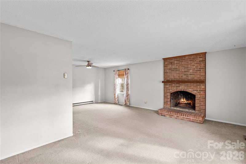 115 Pineview Ct, Statesville, NC 28625