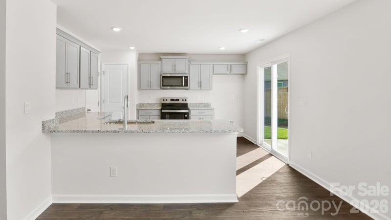 96 Creekwalk Ln, Waynesville, NC 28785