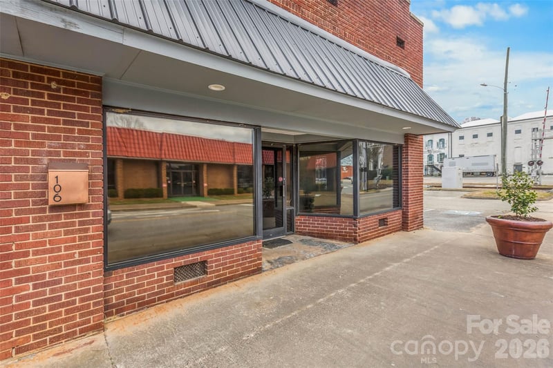 106 Mountain St, Cherryville, NC 28021
