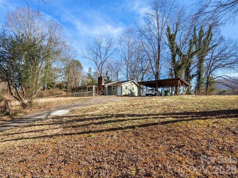 45 Gash Farm Rd, Asheville, NC 28805