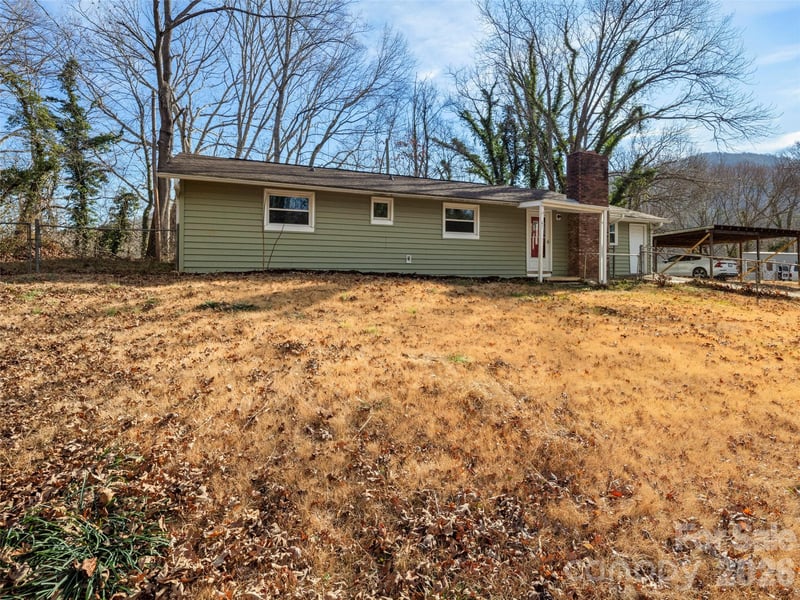 45 Gash Farm Rd, Asheville, NC 28805