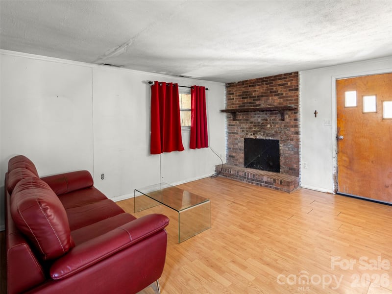 45 Gash Farm Rd, Asheville, NC 28805