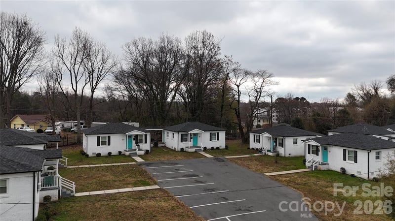 2213 Alma Ct, Charlotte, NC 28206