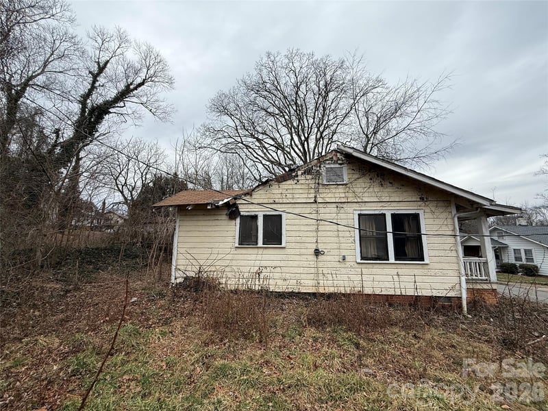 24 Dysart St, Asheville, NC 28806