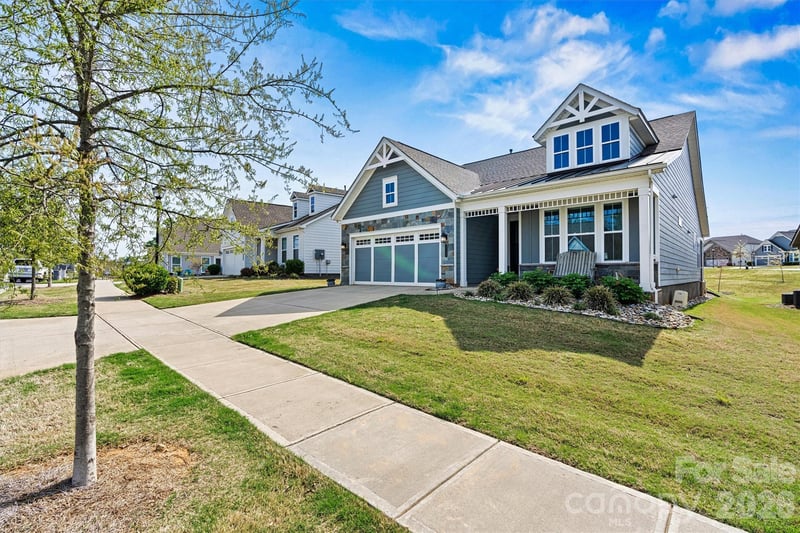 8718 Festival Way, Charlotte, NC 28215