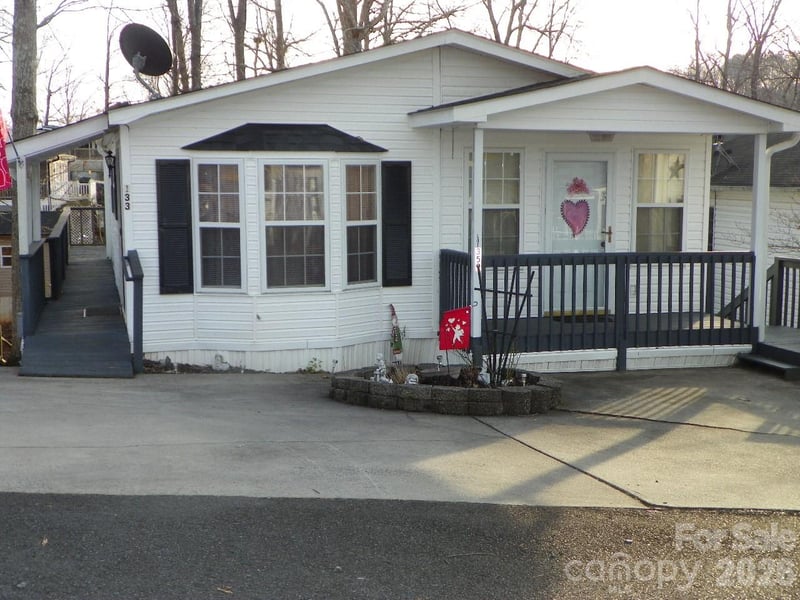 133 Pier Ave, New London, NC 28127