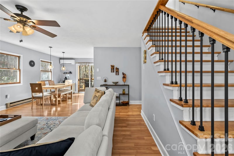 52 Treanors Pl, Maggie Valley, NC 28751