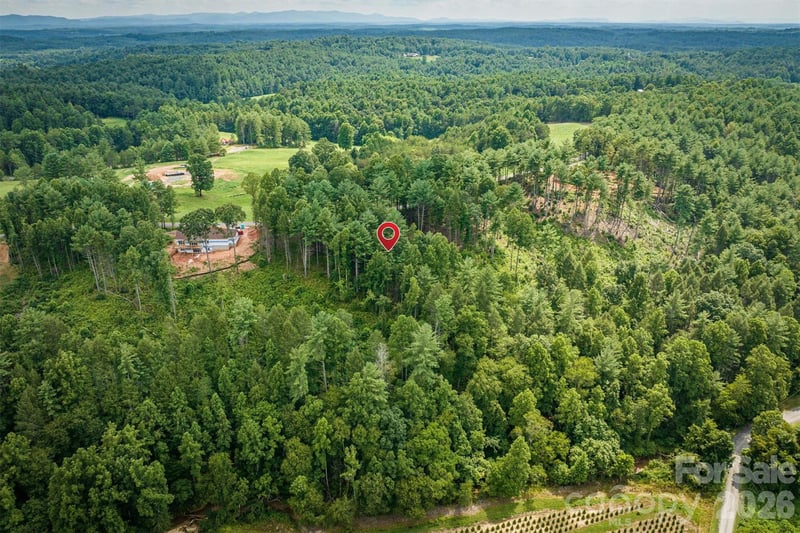 2070 Thoroughbred Way #G18, Lenoir, NC 28645