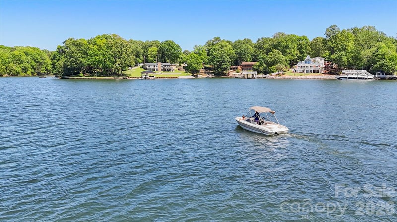 1477 Ardmore Dr, Sherrills Ford, NC 28673