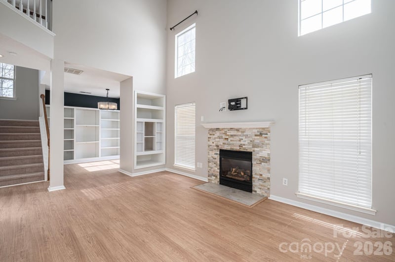 2816 Robyns Glen Dr, Charlotte, NC 28269