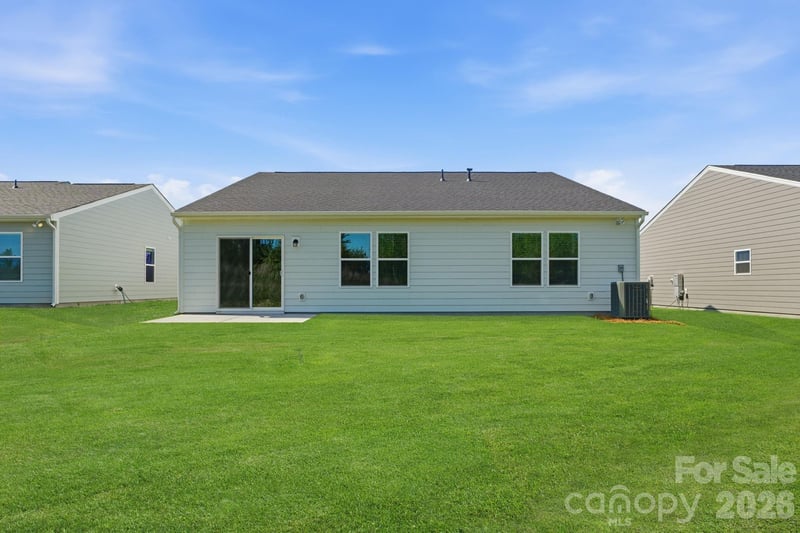1484 Ardmore Dr, Sherrills Ford, NC 28673