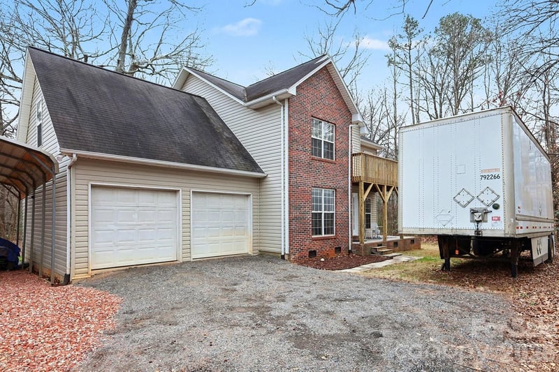 1010 James St, Charlotte, NC 28216