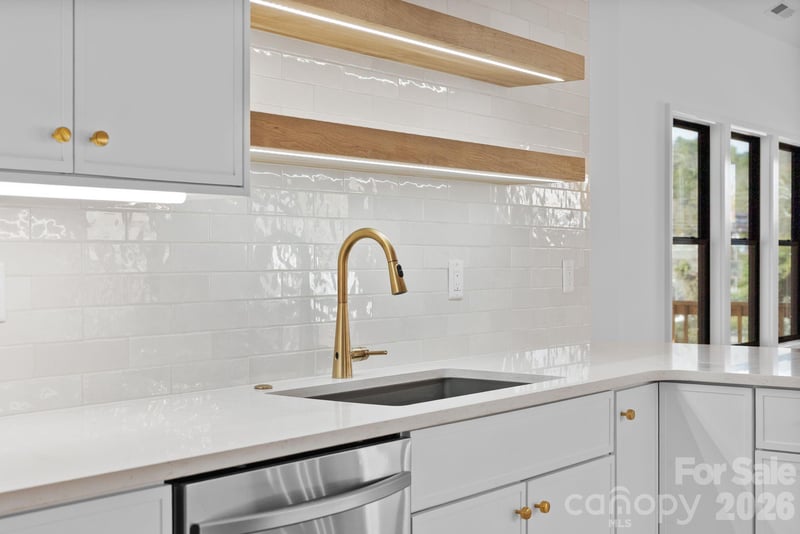 49 Johnson Dr #5, Asheville, NC 28804