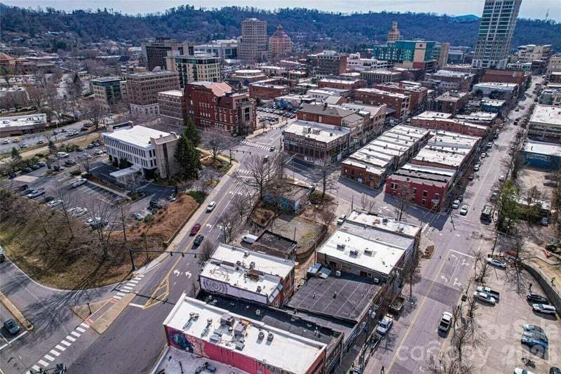 93 Broadway St, Asheville, NC 28801