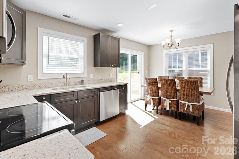 304 Jenna Clare Ln, Asheville, NC 28803