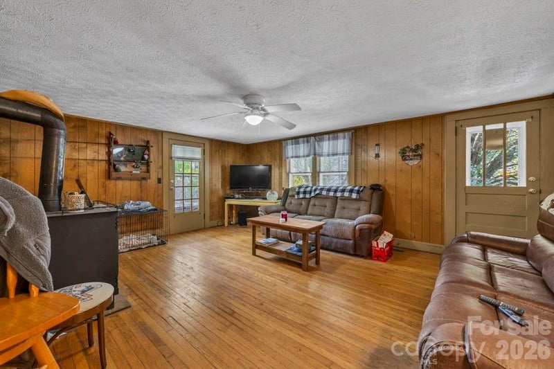 1068 Laurel Branch Rd, Vilas, NC 28692