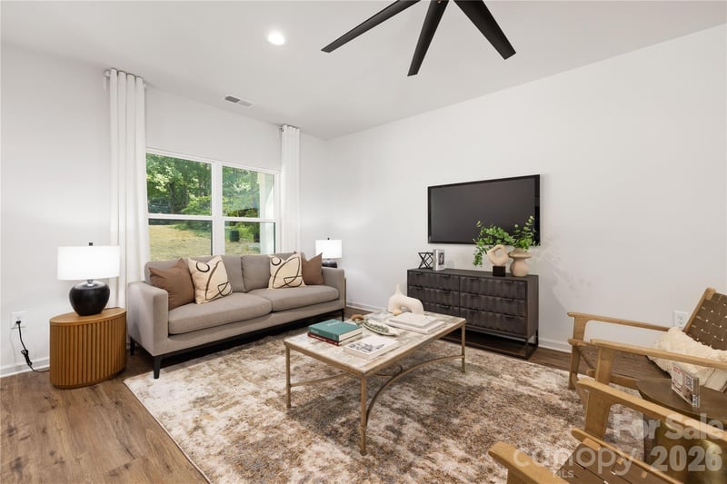 8425 Old Plank Rd, Charlotte, NC 28216