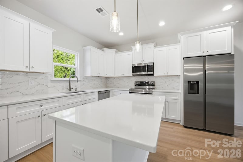 8425 Old Plank Rd, Charlotte, NC 28216