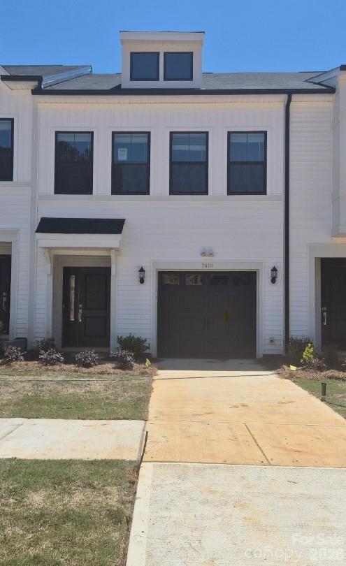 7418 Mashburn Dr, Charlotte, NC 28269