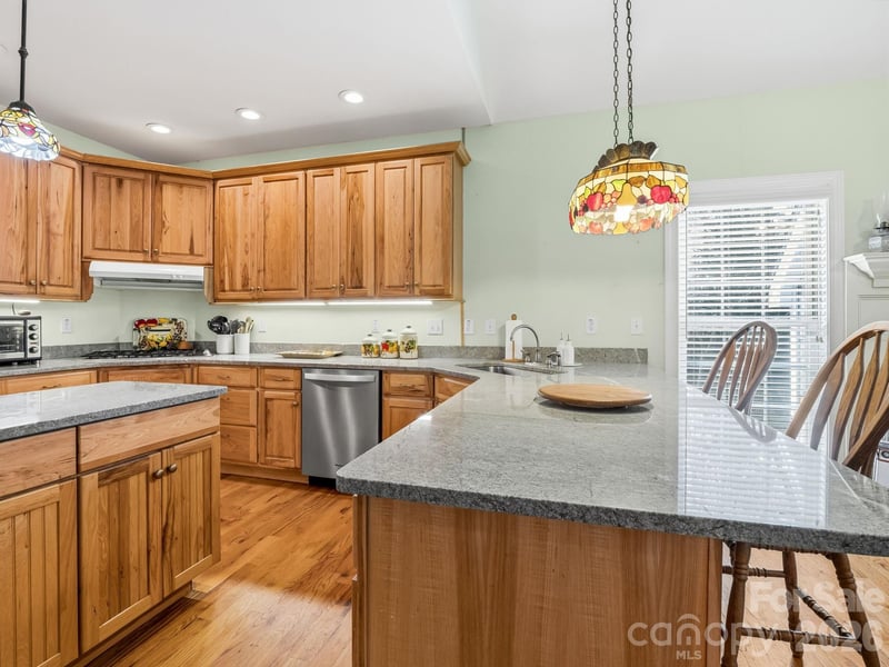 220 Jonathan Creek Dr, Etowah, NC 28729