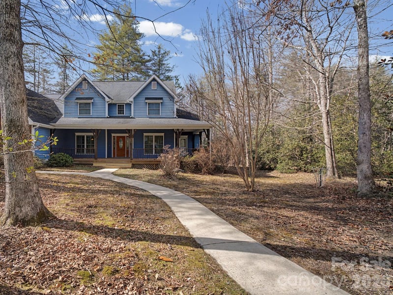 220 Jonathan Creek Dr, Etowah, NC 28729
