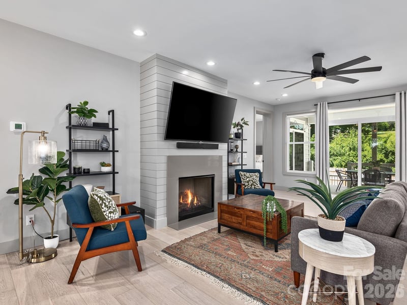 7 Copper Mill Ct, Candler, NC 28715
