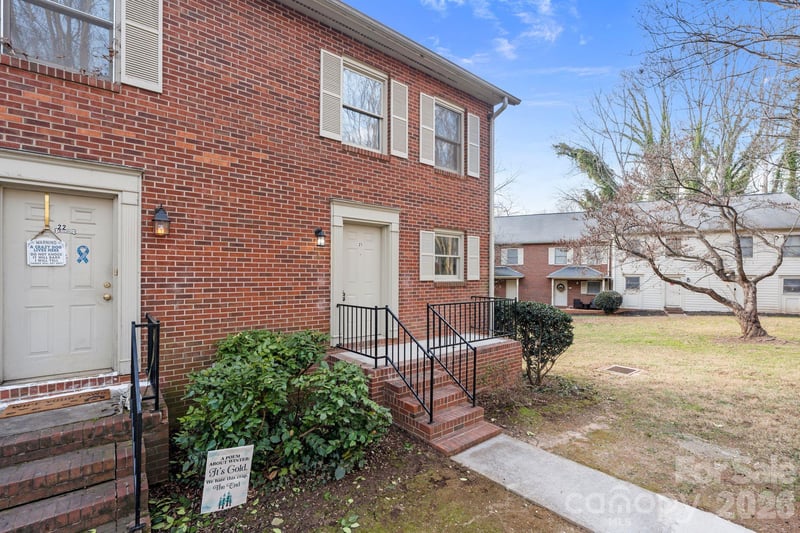 239 13th Avenue Pl #21, Hickory, NC 28601