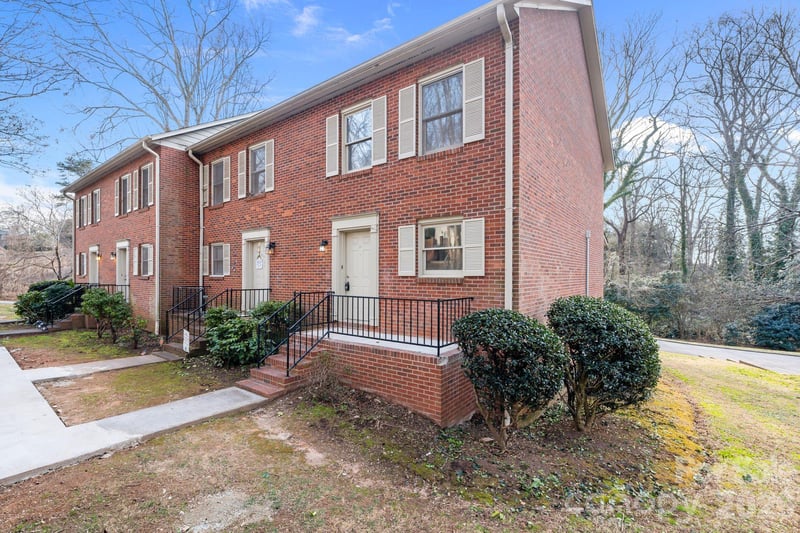 239 13th Avenue Pl #21, Hickory, NC 28601