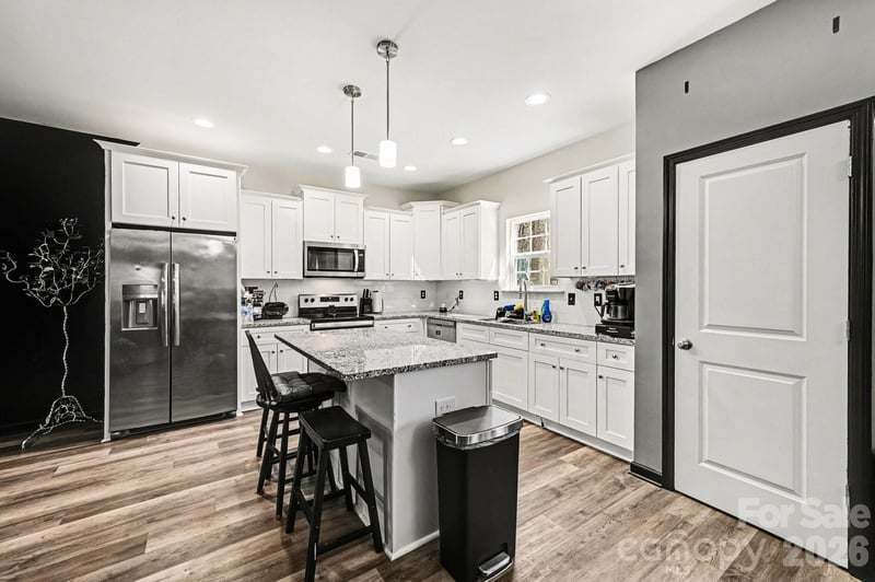 313 Bell St, Mount Holly, NC 28120
