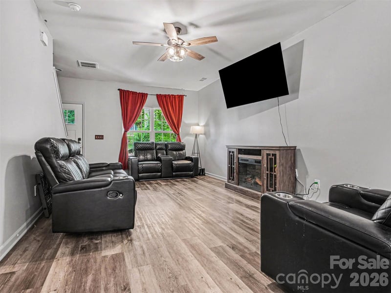 313 Bell St, Mount Holly, NC 28120