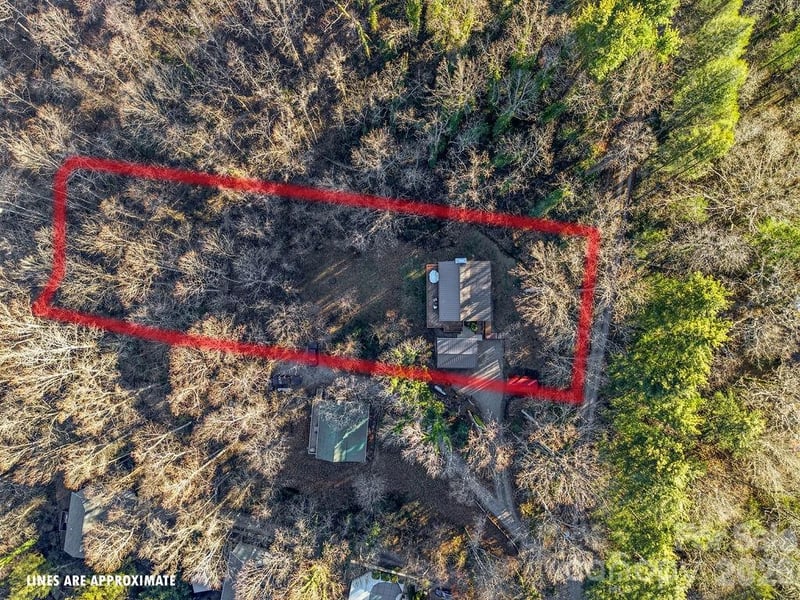 34 Greenbriar Rd, Black Mountain, NC 28711