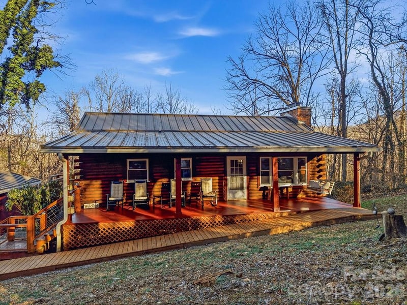 34 Greenbriar Rd, Black Mountain, NC 28711