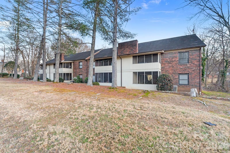 460 14th Ave, Hickory, NC 28601