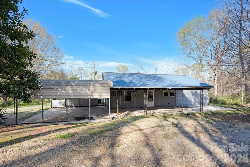6716 Navajo Trl, Sherrills Ford, NC 28673