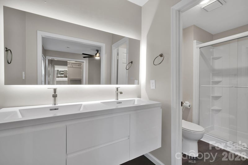 8308 Knights Bridge Rd, Charlotte, NC 28210