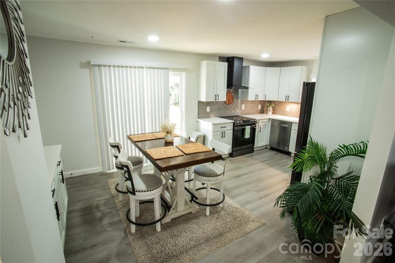 2116 Eastway Dr, Charlotte, NC 28205